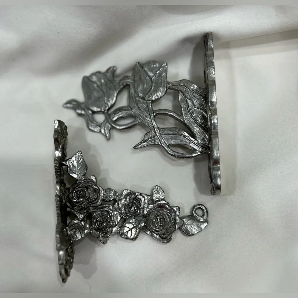 Silver Floral Hanging Wall Brackets
